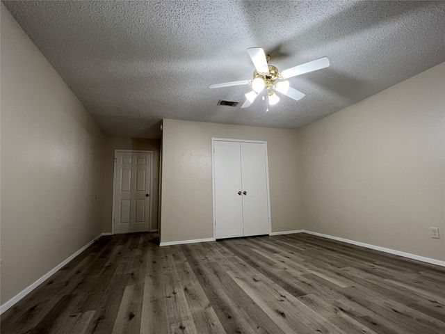 2130 Greenbriar Colony Drive 2130, Houston, TX 77032