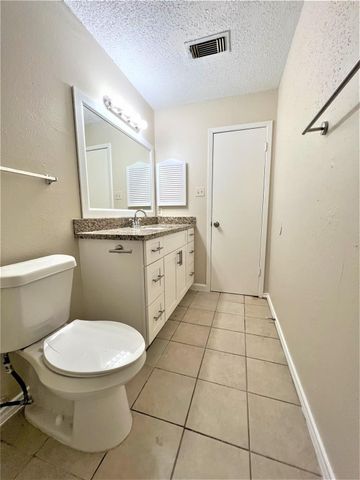 2130 Greenbriar Colony Drive 2130, Houston, TX 77032