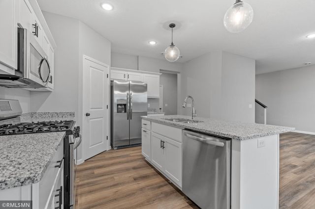 16590 Ulysses Street NW, Elk River, MN 55330