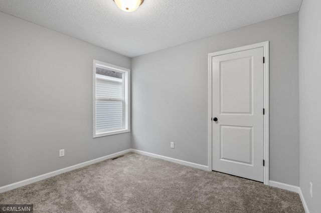 16590 Ulysses Street NW, Elk River, MN 55330