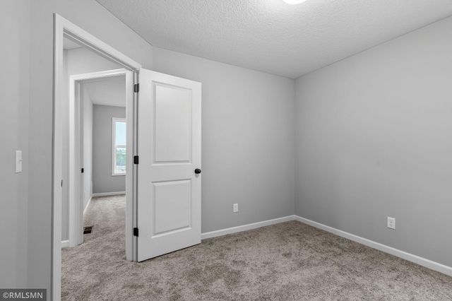 16590 Ulysses Street NW, Elk River, MN 55330