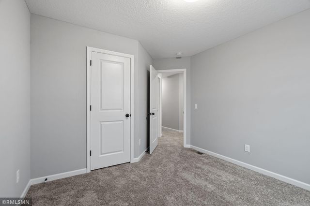 16590 Ulysses Street NW, Elk River, MN 55330