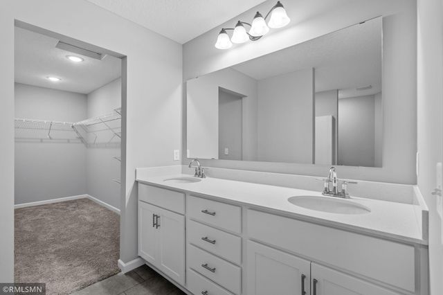 16590 Ulysses Street NW, Elk River, MN 55330