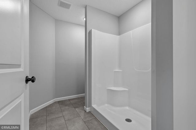16590 Ulysses Street NW, Elk River, MN 55330