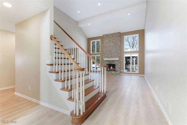 196 Chisholm Court, Aurora, OH 44202