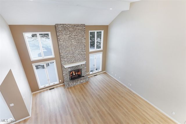 196 Chisholm Court, Aurora, OH 44202