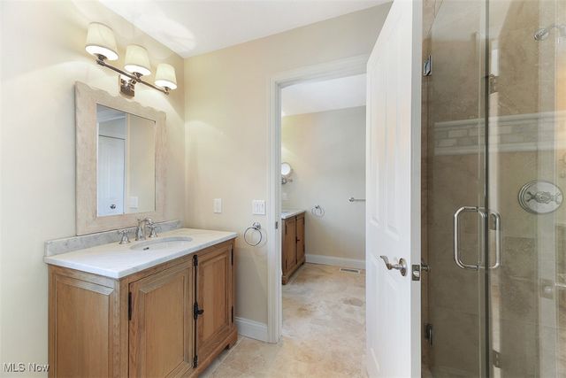 196 Chisholm Court, Aurora, OH 44202