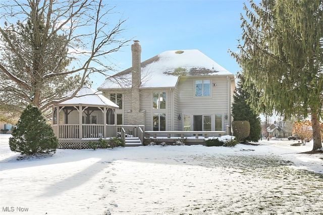 196 Chisholm Court, Aurora, OH 44202