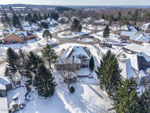 196 Chisholm Court, Aurora, OH 44202