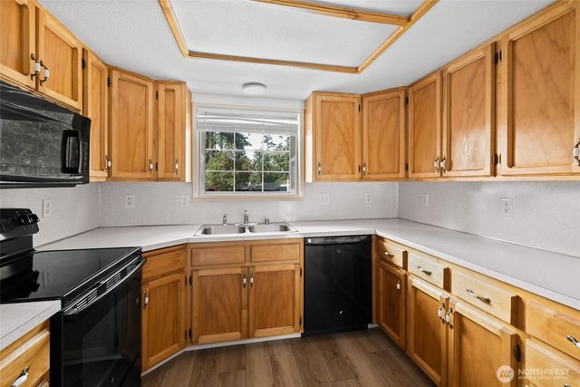 1206 Independence Court, Oak Harbor, WA 98277