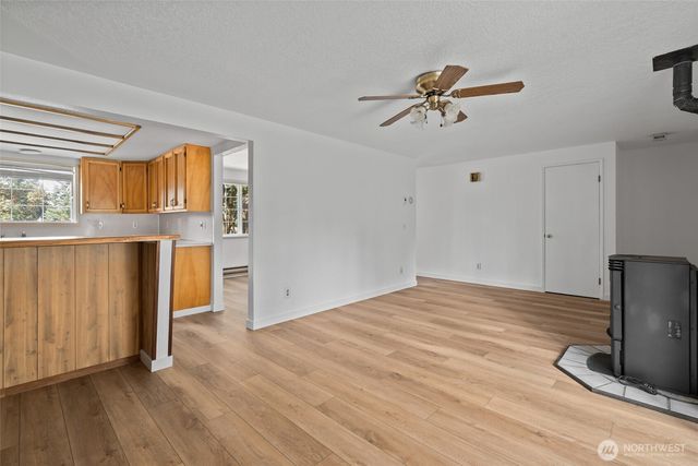 1206 Independence Court, Oak Harbor, WA 98277