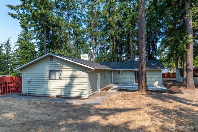 1206 Independence Court, Oak Harbor, WA 98277