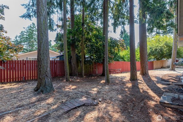 1206 Independence Court, Oak Harbor, WA 98277