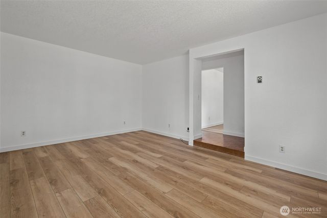 1206 Independence Court, Oak Harbor, WA 98277