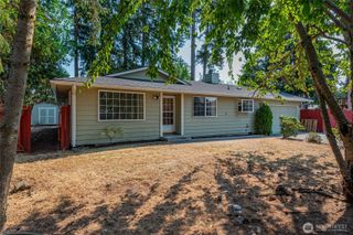 1206 Independence Court, Oak Harbor, WA 98277
