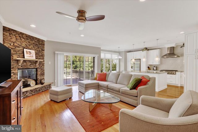 49 DAVID DR, Newtown, PA 18940