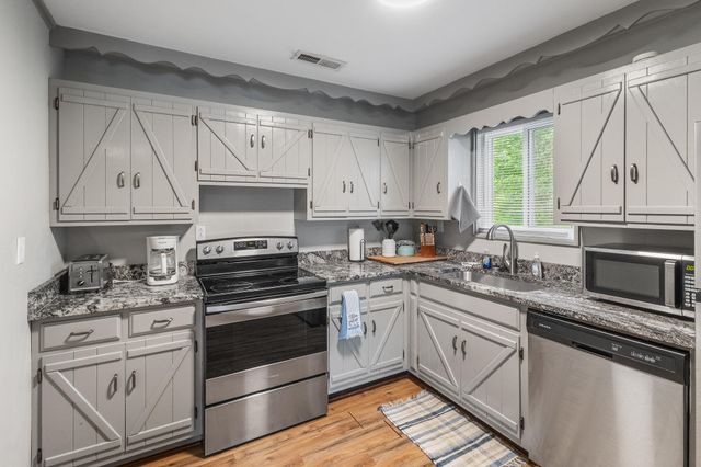 1099 Red Cloud Road, Ten Mile, TN 37880