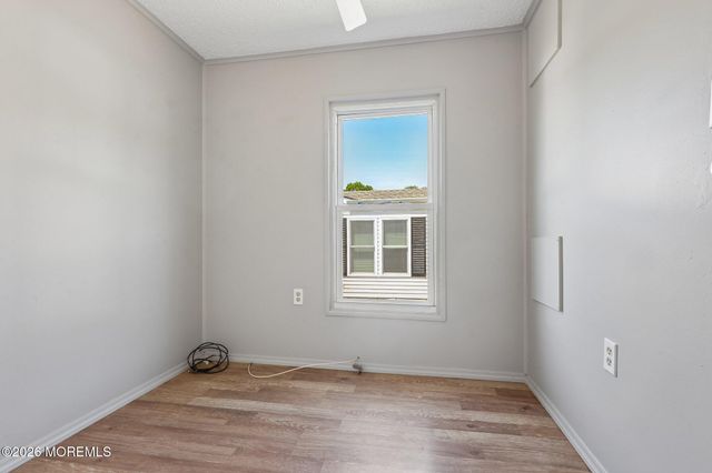 9 Secretariat Street, Howell, NJ 07731