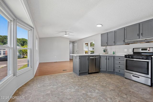 9 Secretariat Street, Howell, NJ 07731
