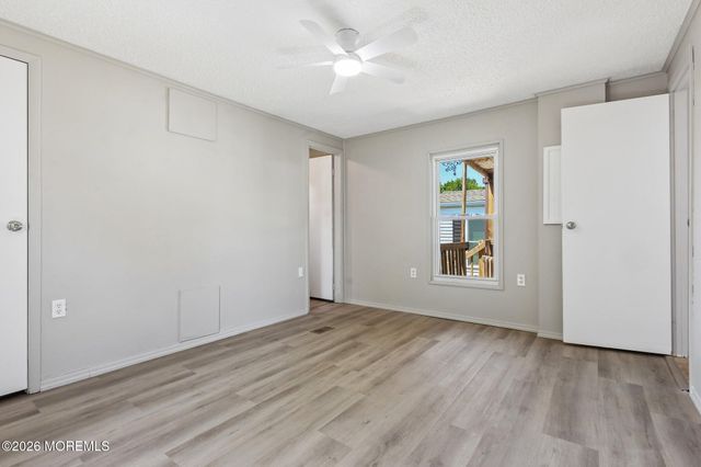 9 Secretariat Street, Howell, NJ 07731