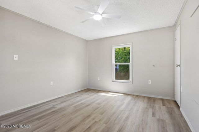 9 Secretariat Street, Howell, NJ 07731