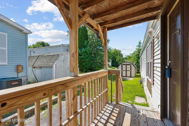 9 Secretariat Street, Howell, NJ 07731
