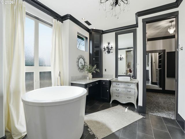 5811 Ne 65TH Ct, Vancouver, WA 98661