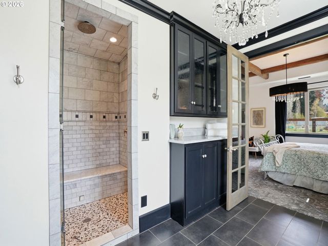 5811 Ne 65TH Ct, Vancouver, WA 98661