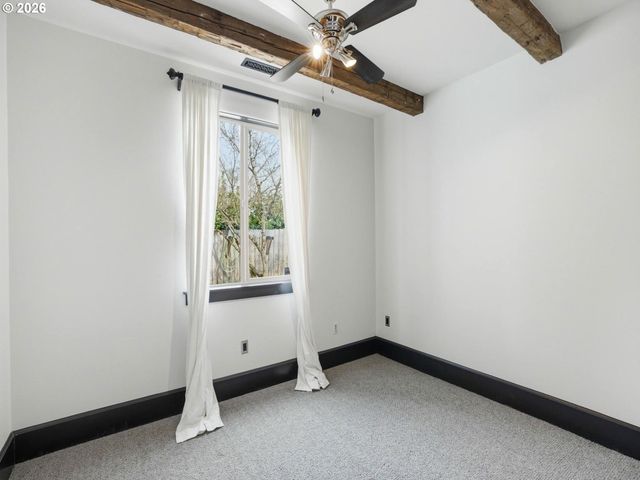 5811 Ne 65TH Ct, Vancouver, WA 98661