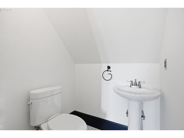 5811 Ne 65TH Ct, Vancouver, WA 98661