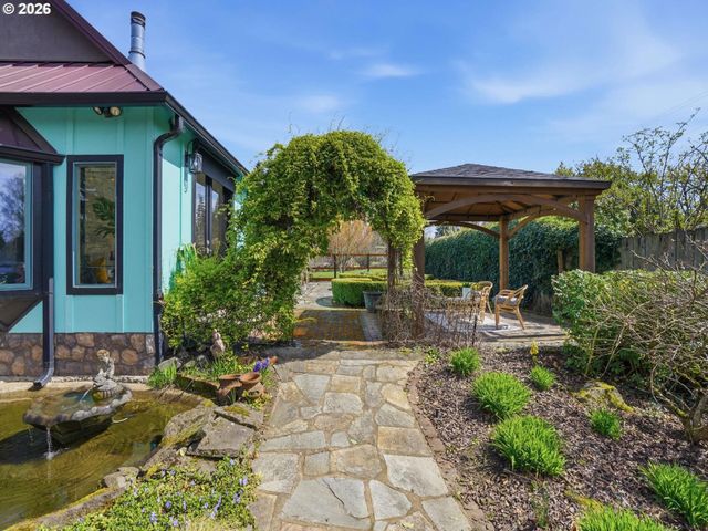 5811 Ne 65TH Ct, Vancouver, WA 98661