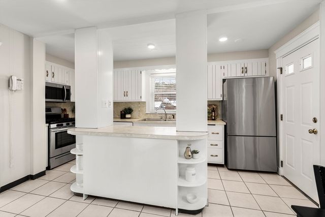 24 Lynde Ave, Melrose, MA 02176