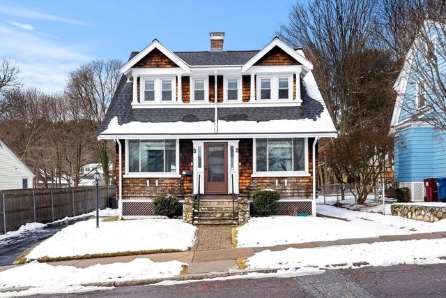 24 Lynde Ave, Melrose, MA 02176