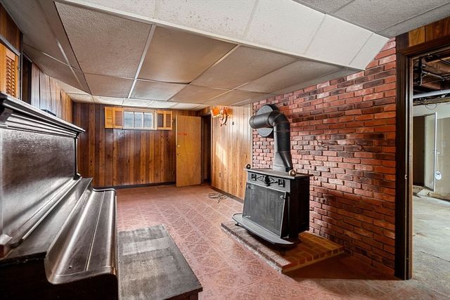 24 Lynde Ave, Melrose, MA 02176