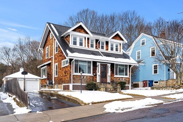 24 Lynde Ave, Melrose, MA 02176