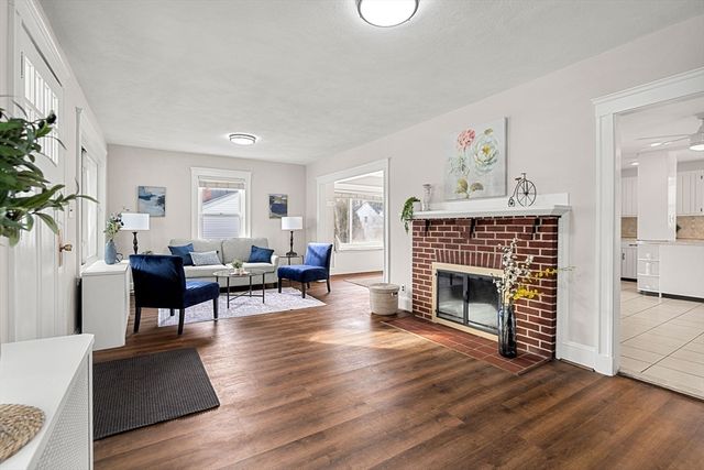 24 Lynde Ave, Melrose, MA 02176