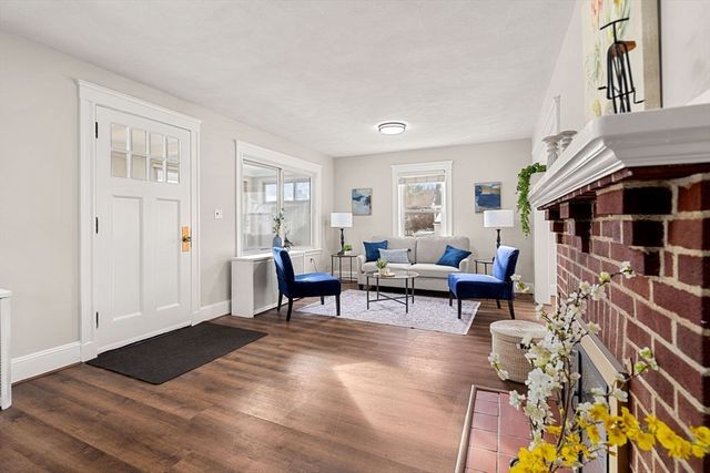 24 Lynde Ave, Melrose, MA 02176