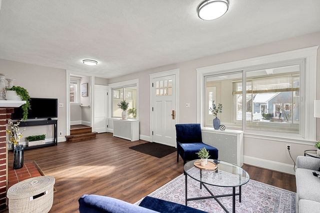 24 Lynde Ave, Melrose, MA 02176