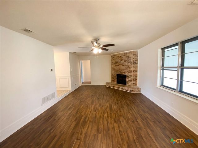 1407 Rose Avenue, Killeen, TX 76543