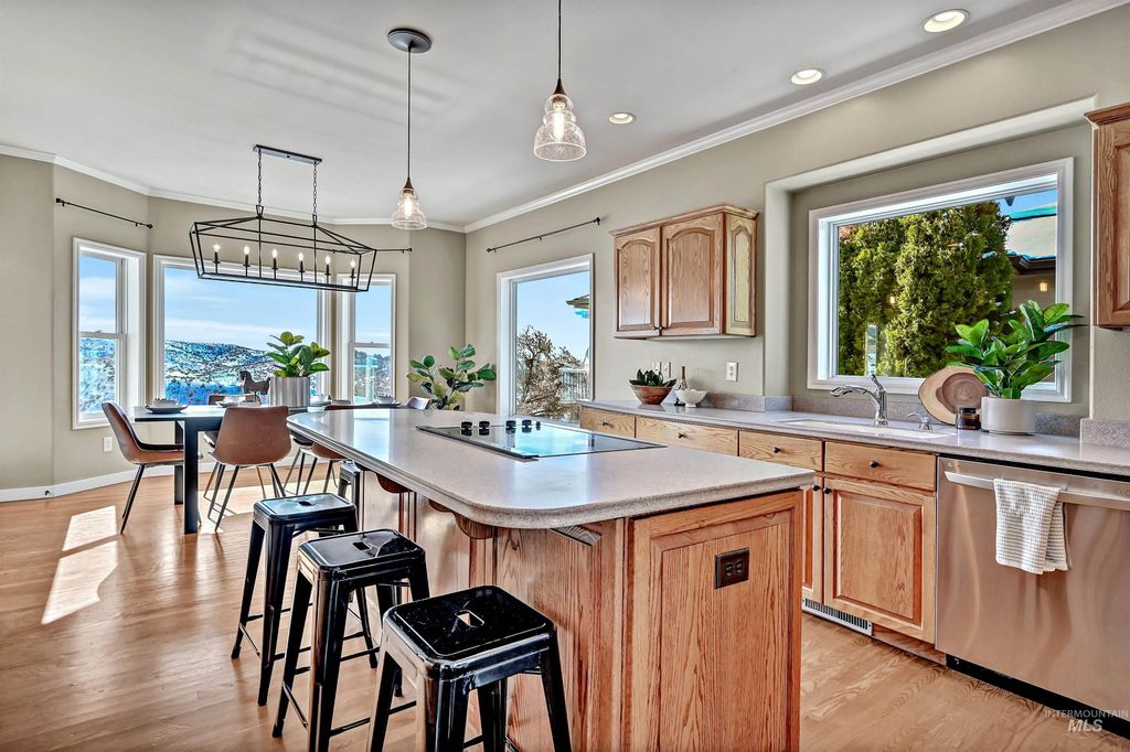 817 E Highland View Dr, Boise, ID 83702 photo 18