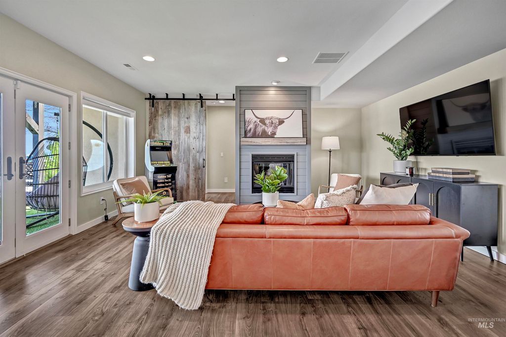 817 E Highland View Dr, Boise, ID 83702 photo 25