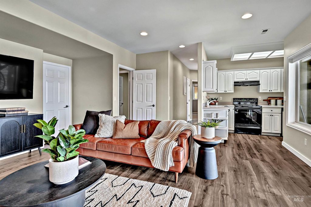 817 E Highland View Dr, Boise, ID 83702 photo 29