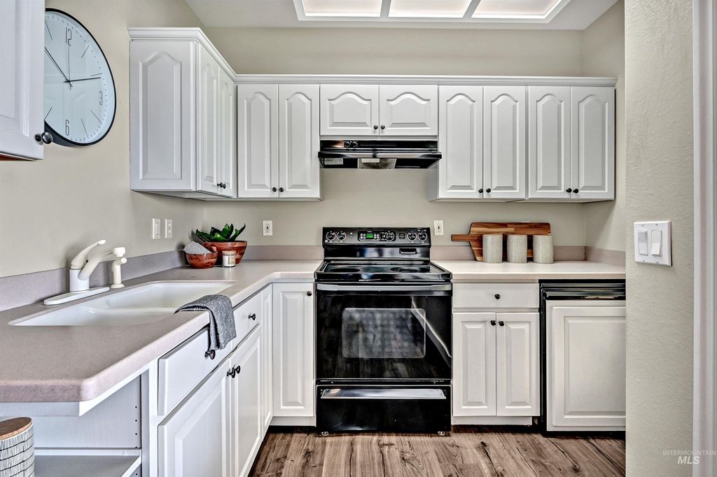 817 E Highland View Dr, Boise, ID 83702 photo 30