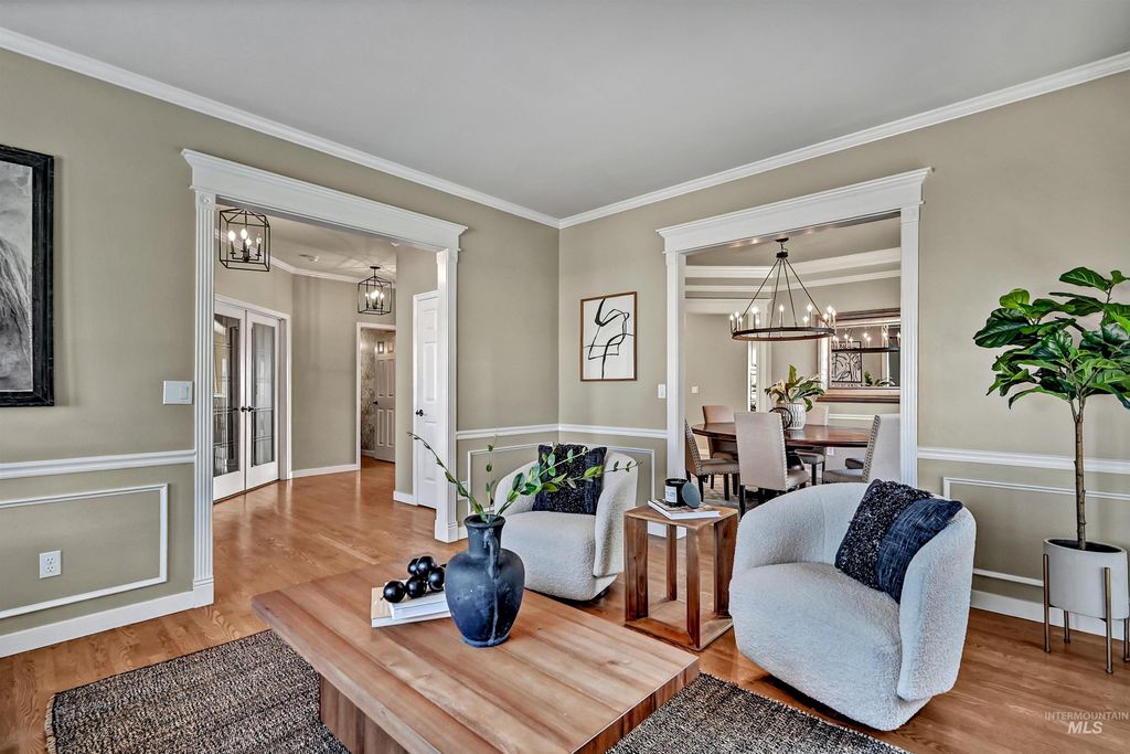 817 E Highland View Dr, Boise, ID 83702 photo 5