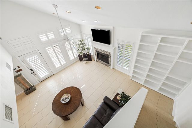 270 Isles End Road, Tiki Island, TX 77554