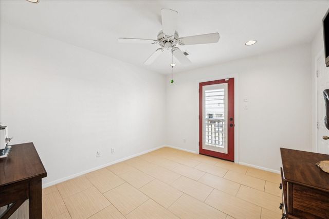 270 Isles End Road, Tiki Island, TX 77554