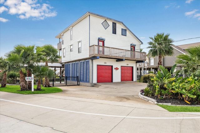 270 Isles End Road, Tiki Island, TX 77554