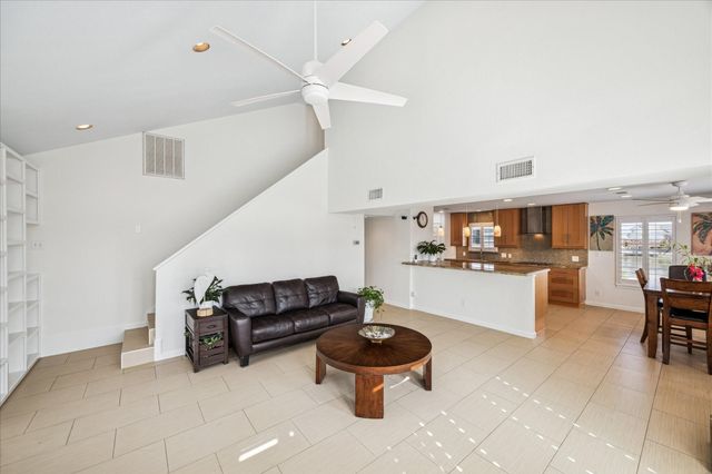 270 Isles End Road, Tiki Island, TX 77554