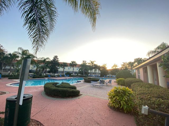 1308 S BEACH CIRCLE, Kissimmee, FL 34746