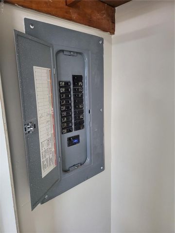 1915 Long Green LN, Hampton, VA 23663